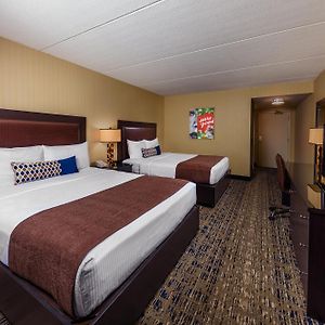 Deluxe Room 2 Queen Beds
