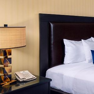 Deluxe Room Bed Type Assigned at Check